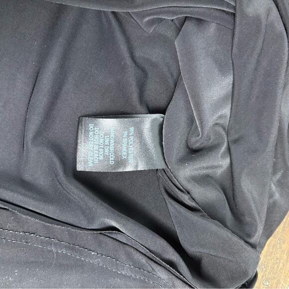 Lulu's size L Black Sleeveless Wrap Camisole Thin Strap V neck Flowy Fit Keyhole - Picture 8 of 9